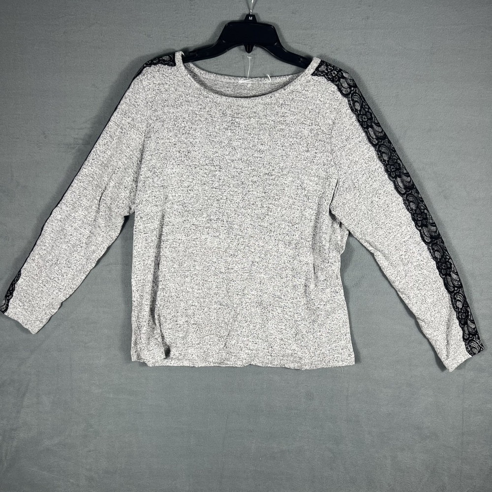 Women's Gray Heathered Long Sleeve Top with Black Lace Trim‎ Shoulders & Sleeves